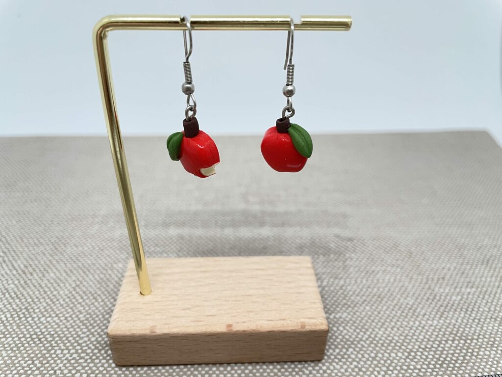 Boucles d’oreilles pommes croquées