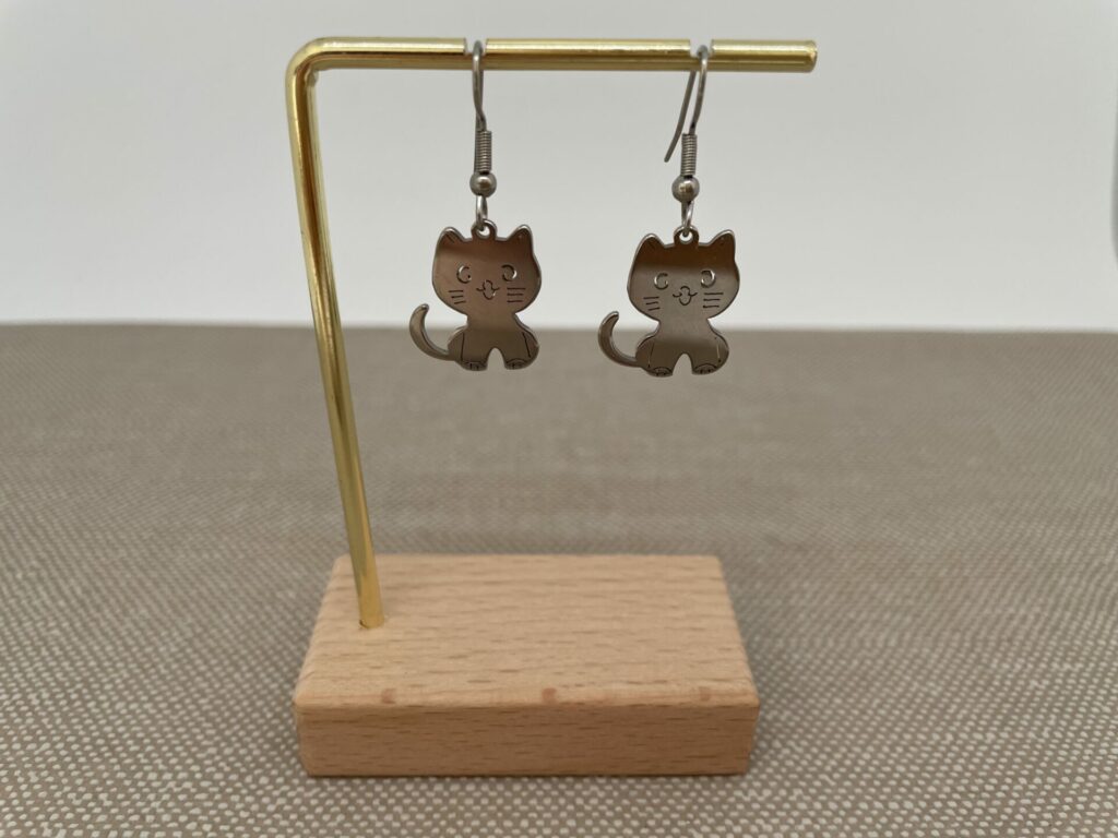 Boucles d'oreilles chat argenté