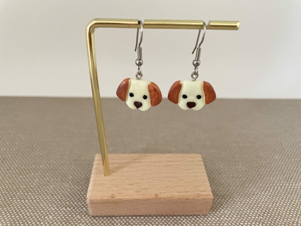 Boucles d’oreilles chiens phosphorescents