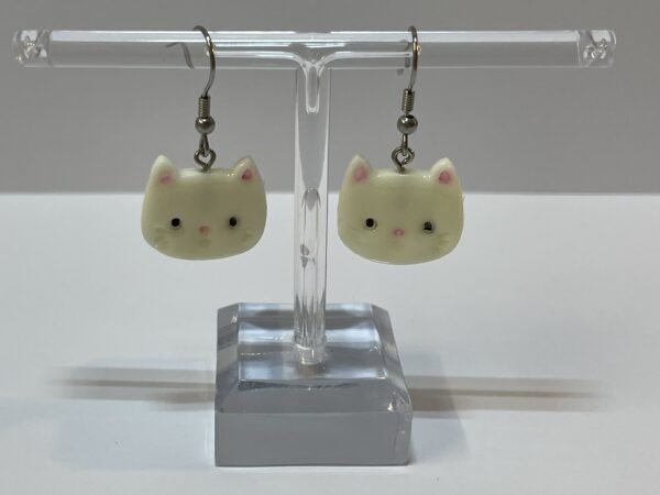 Boucles d'oreilles chat phosphorescent