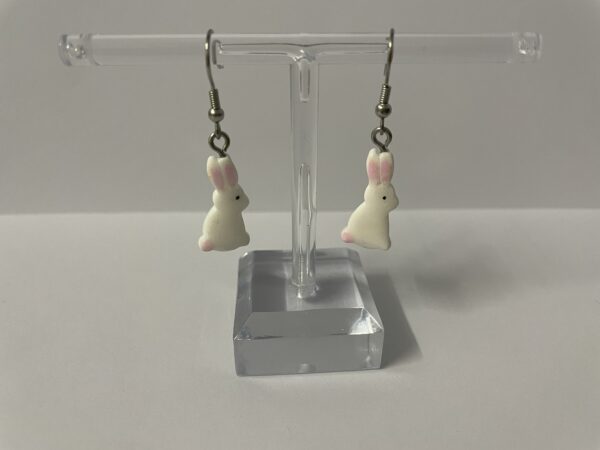 Boucles d'oreilles lapins blancs